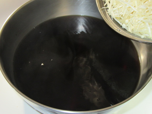 えのき茸のうま煮の作り方手順,えのき茸を入れる工程